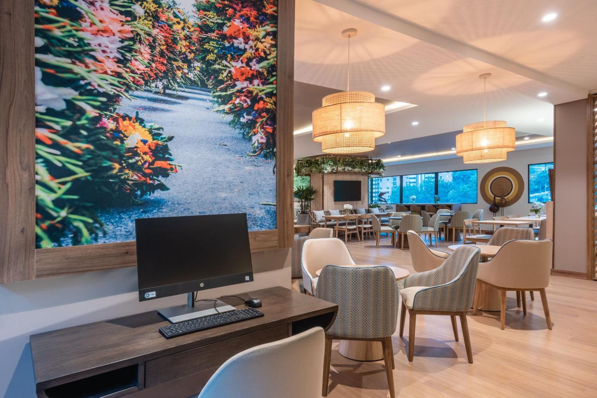 Fairfield By Marriott Medellin Sabaneta Hotel Itagui Exterior photo